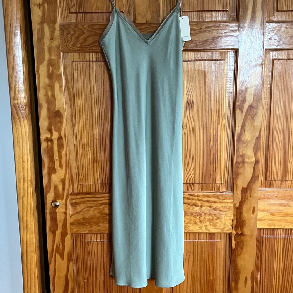 NEW Revolve Rue Sophie Green Silk Midi Dress Size medium